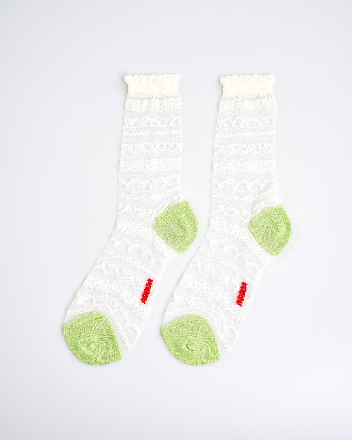 Sheer-White-Lace-Ankle-Socks