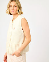 Créme Anaphe Button Vest
