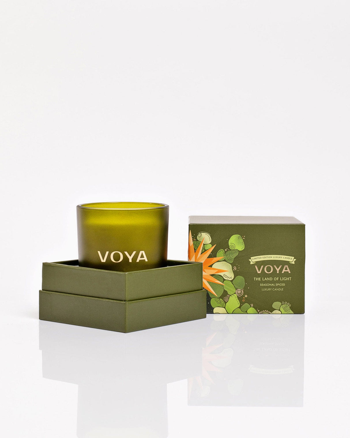 The-Land-of-Light-Seasonal-Spiced-Luxury-Candle