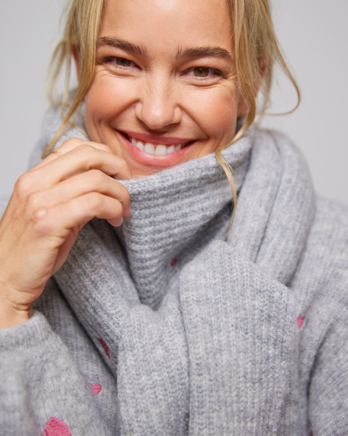 Grey & Pink Hearts Lidia Pullover