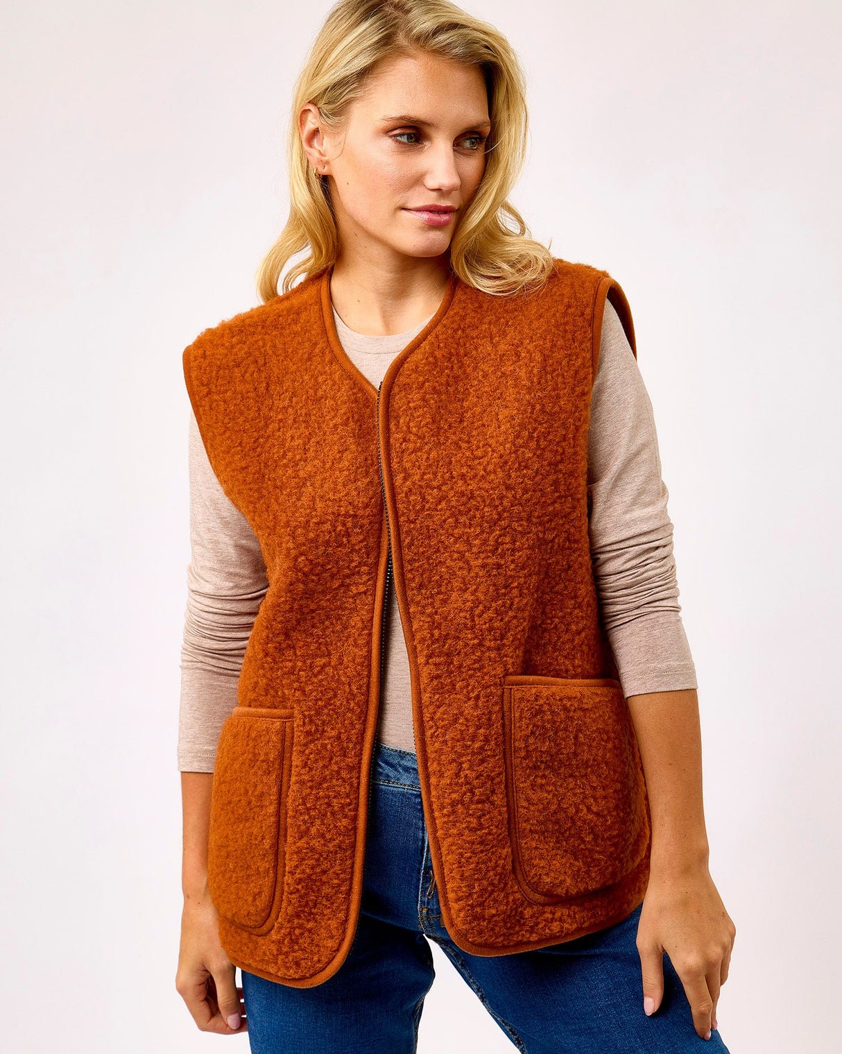 Fox-Textured-Merino-Wool-Pepitko-Vest