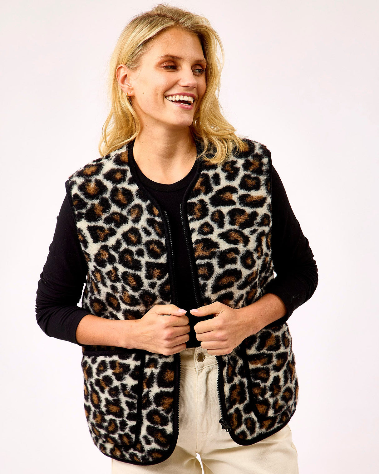 Leopard-Print-Textured-Merino-Wool-Pepitko-Vest
