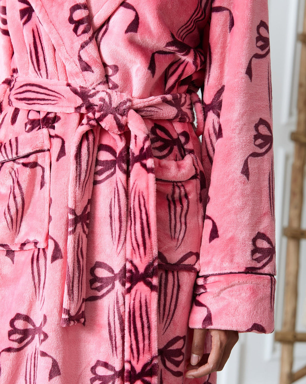 Pink Wavy Bow Fleece Dressing Gown