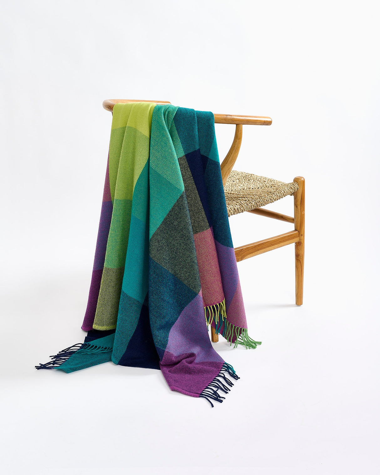 Dublin-Nights-Lambswool-Throw