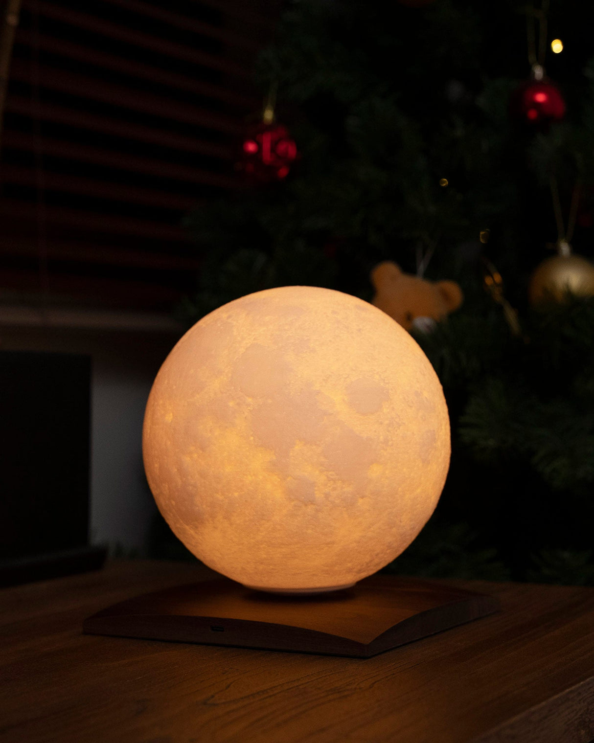 Smart Luna Spin Lamp