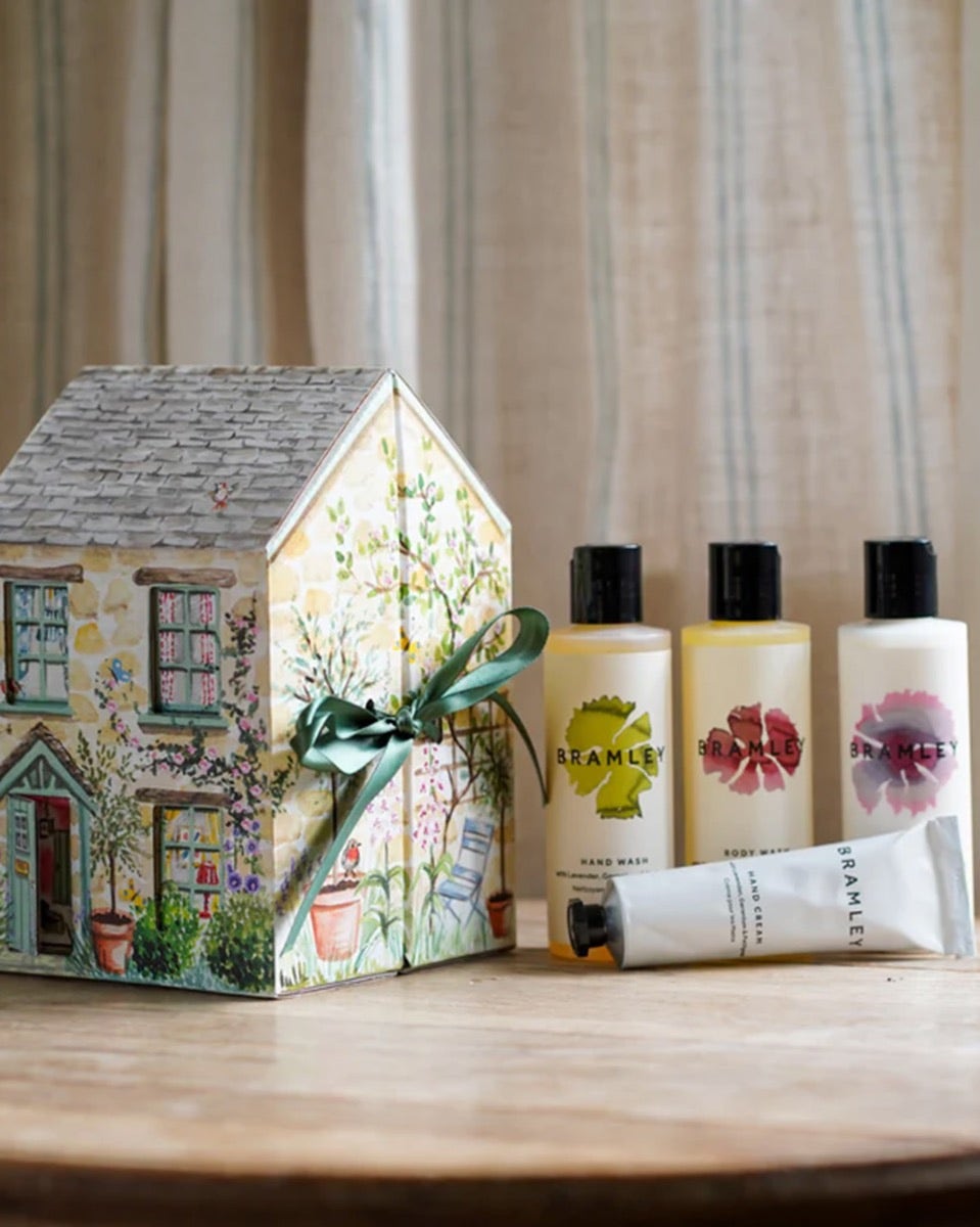Bramley Little Cottage Gift Set