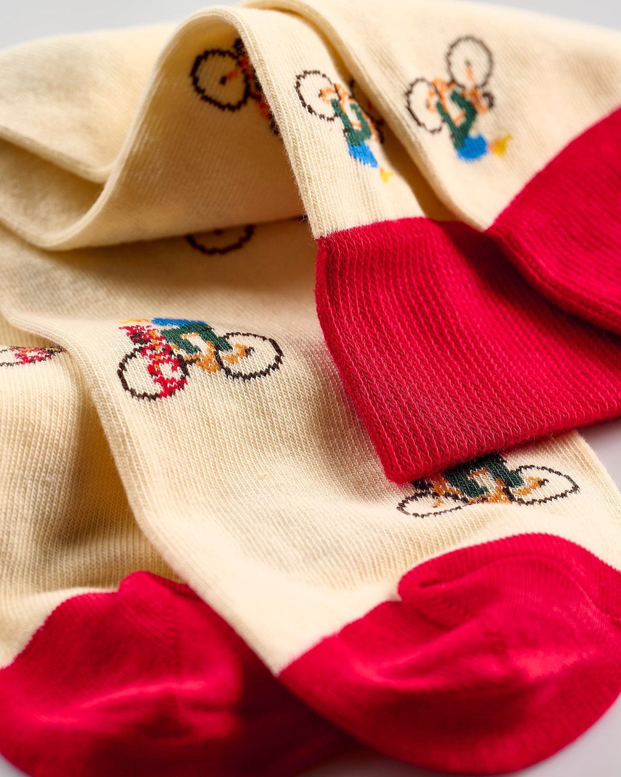 Cream-Cyclist-Socks