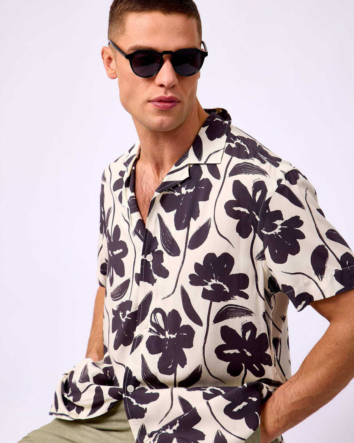 Black-Print-Colombo-Short-Sleeve-Shirt