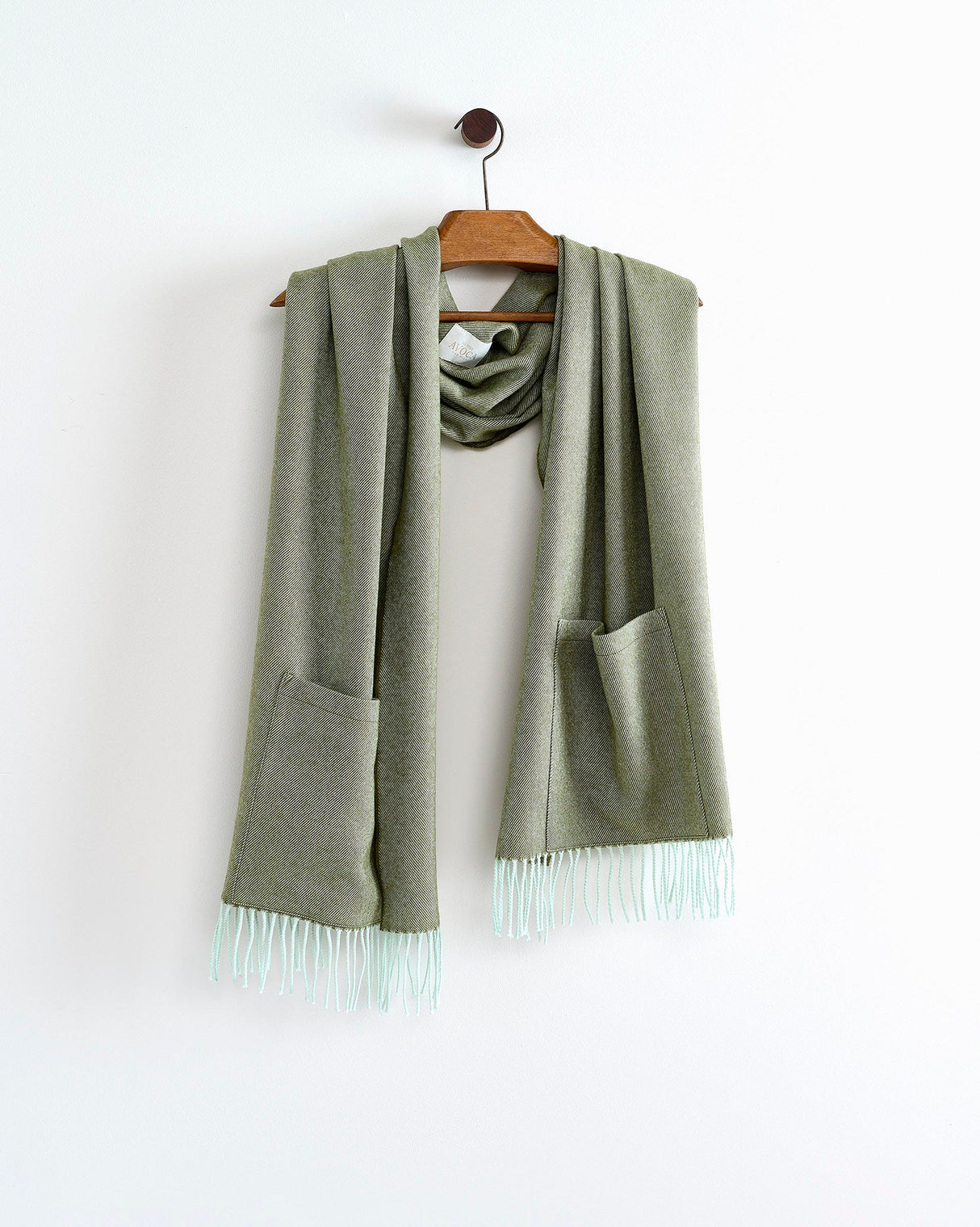 Laurel-Merino-Wool-Pocket-Wrap