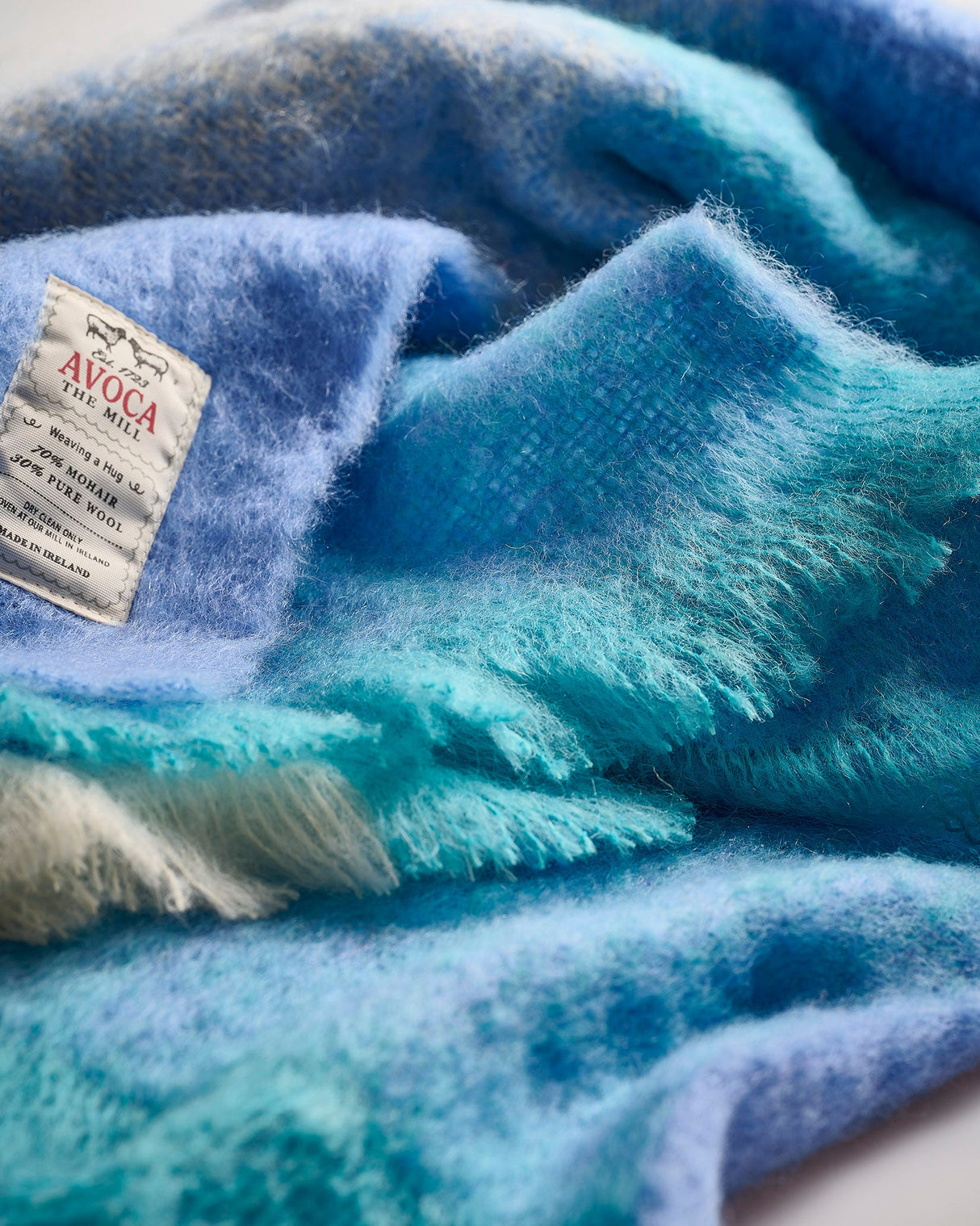 M117 Sky Mohair Throw