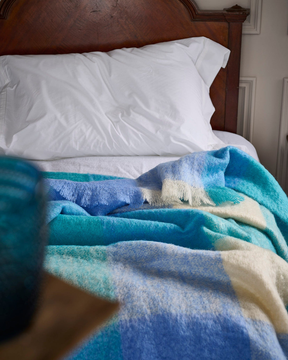 M117 Sky Mohair Throw