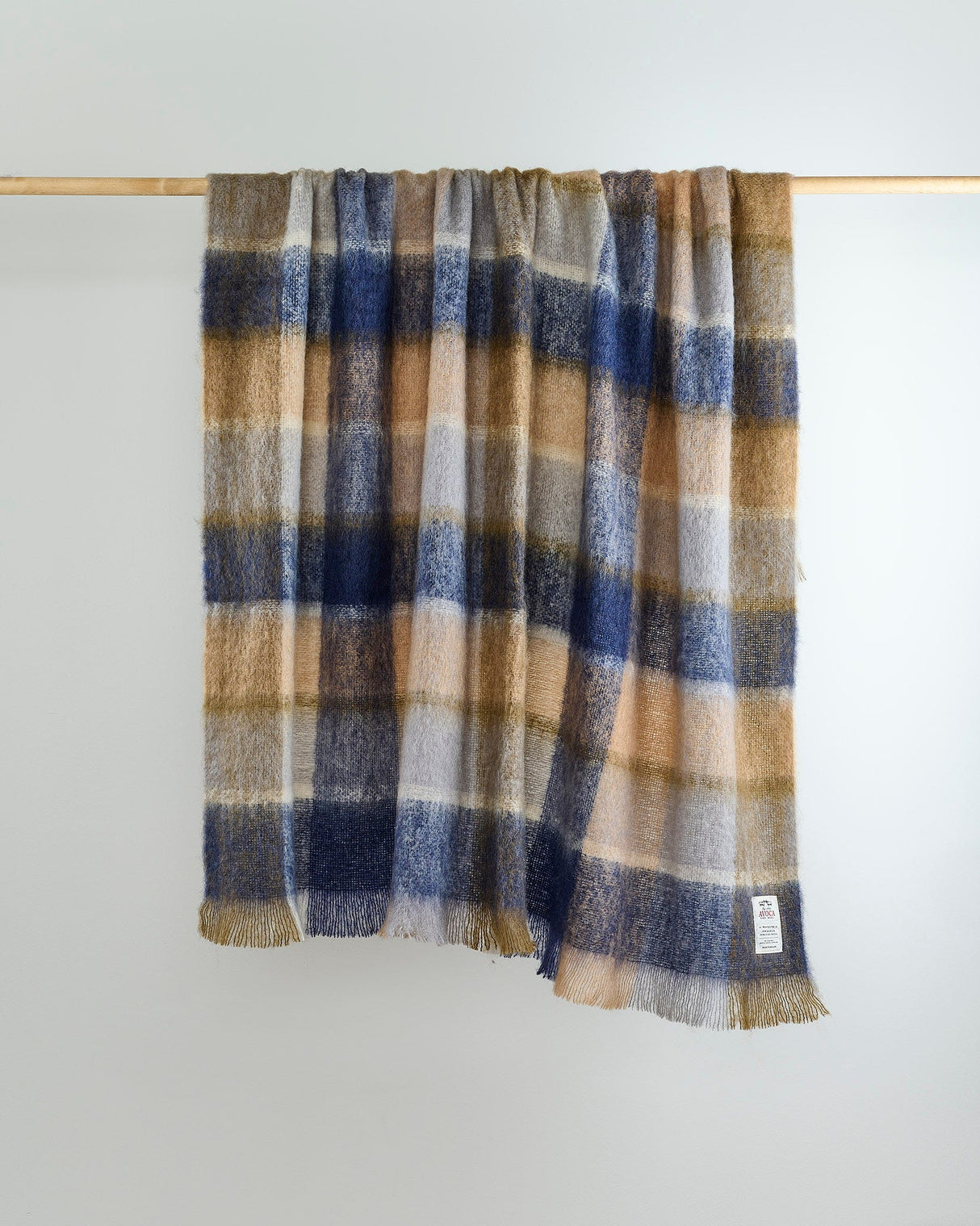 M50-Land-Mohair-Throw