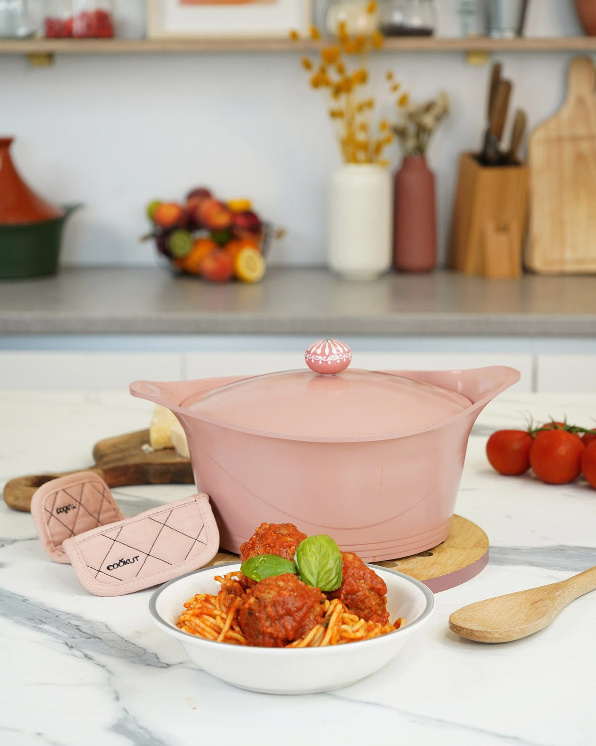 Marshmallow Cocotte 24cm Lidded Non-Stick Cooking Pot