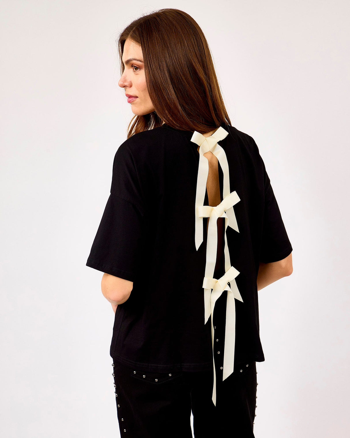 Black-White-Ribbon-Open-Back-T-Shirt