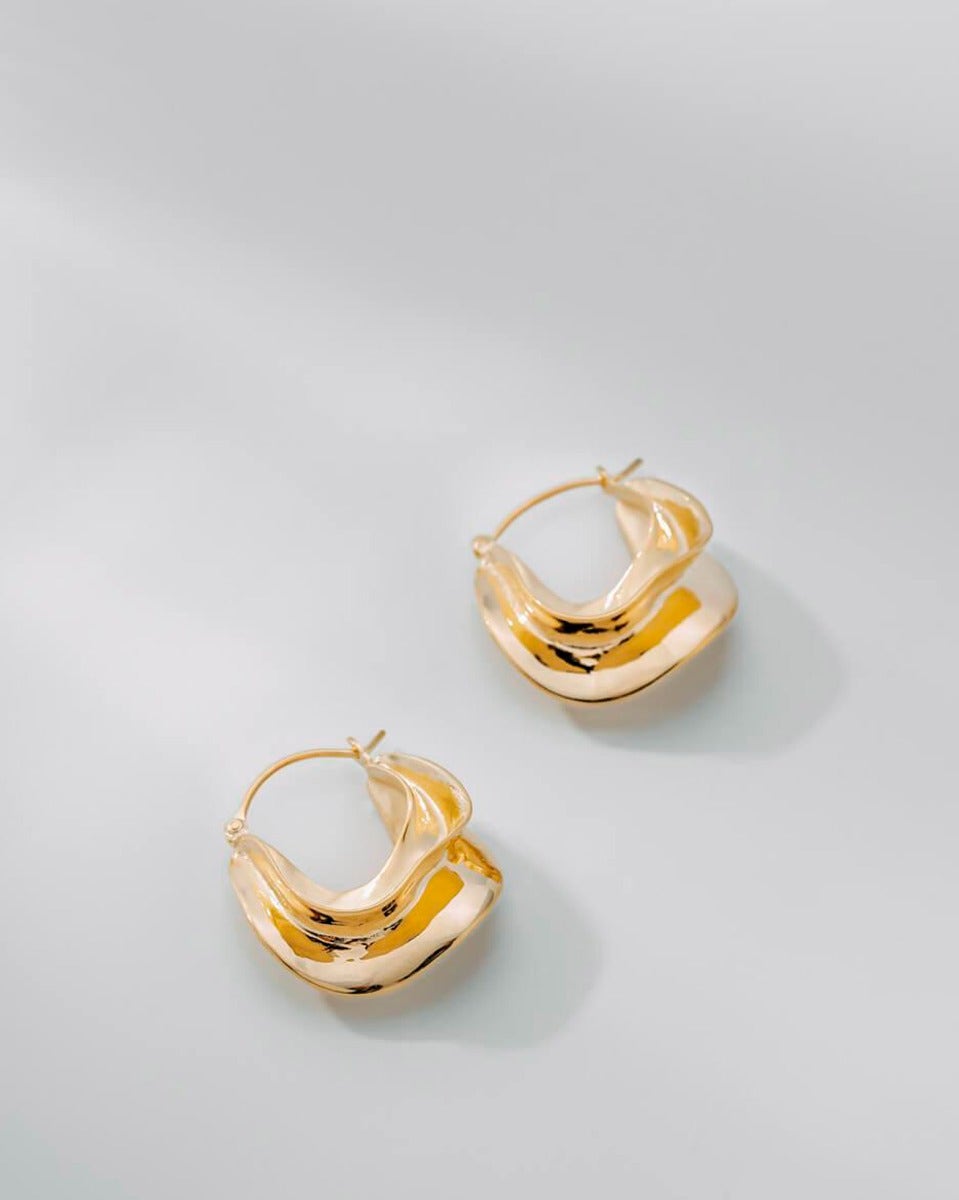Gold-Twisted-Tribal-Earring