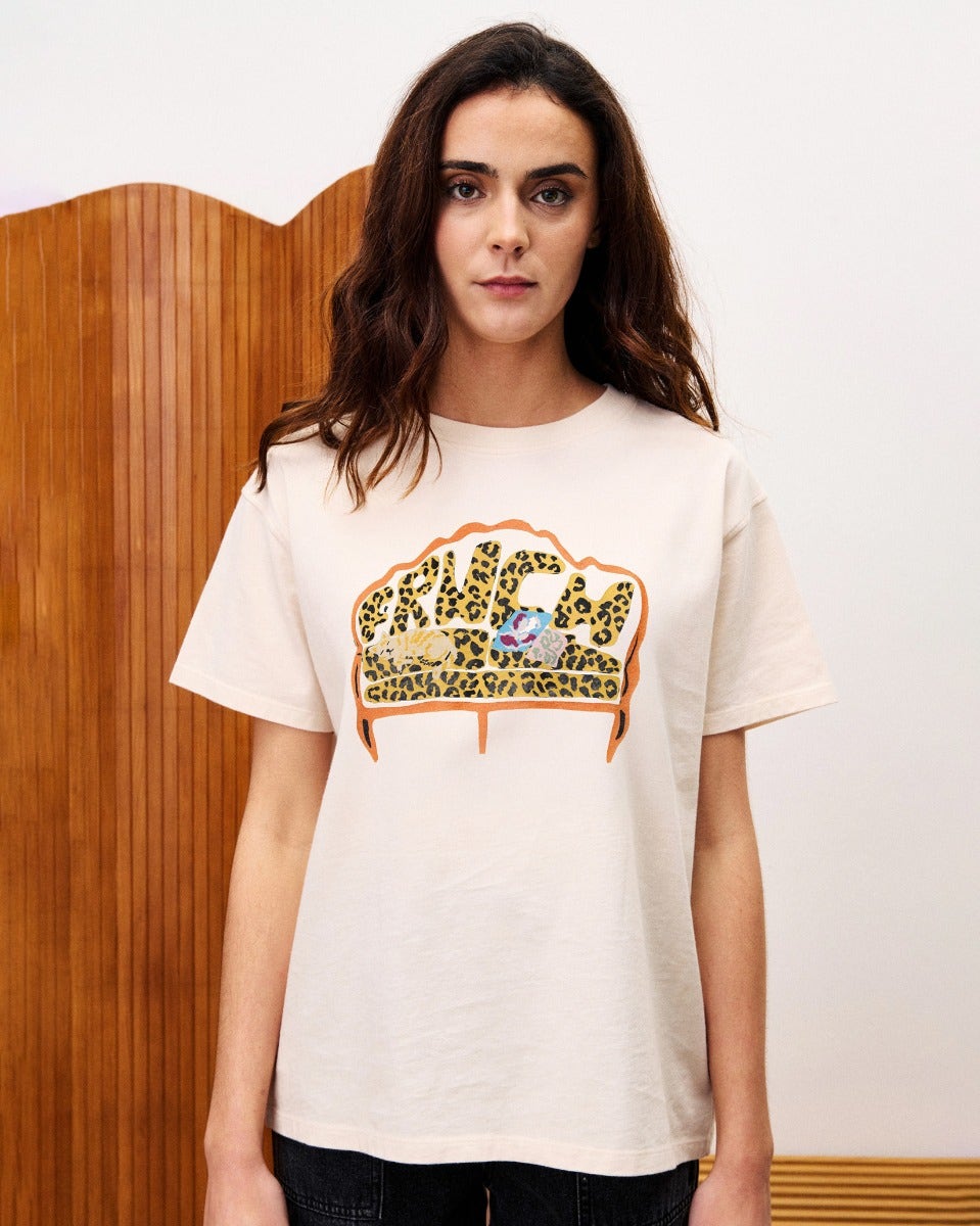 Cream Stevia Animal Logo T-Shirt