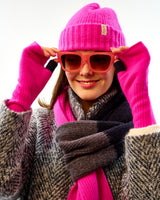 Neon-Pink-Navy-Lambswool-Fingerless-Mittens