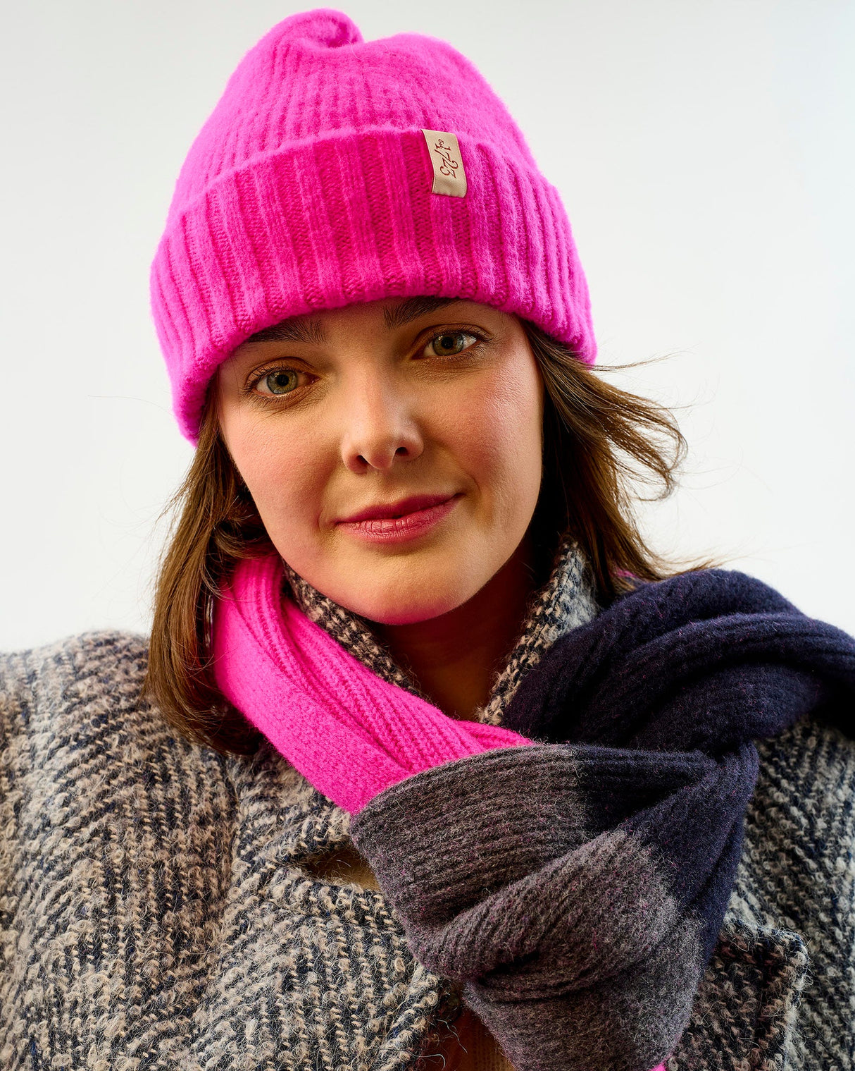 Neon-Pink-Rona-Lambswool-Hat
