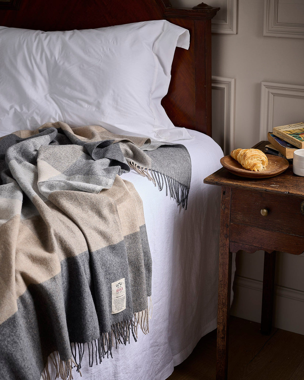Rome Cashmere Blend Throw