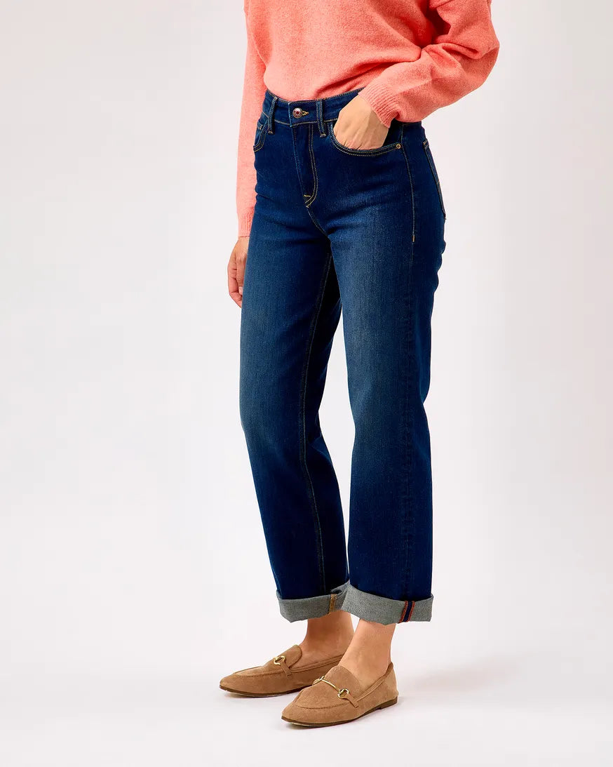 Medium-Wash-True-Crafted-Hem-Jeans