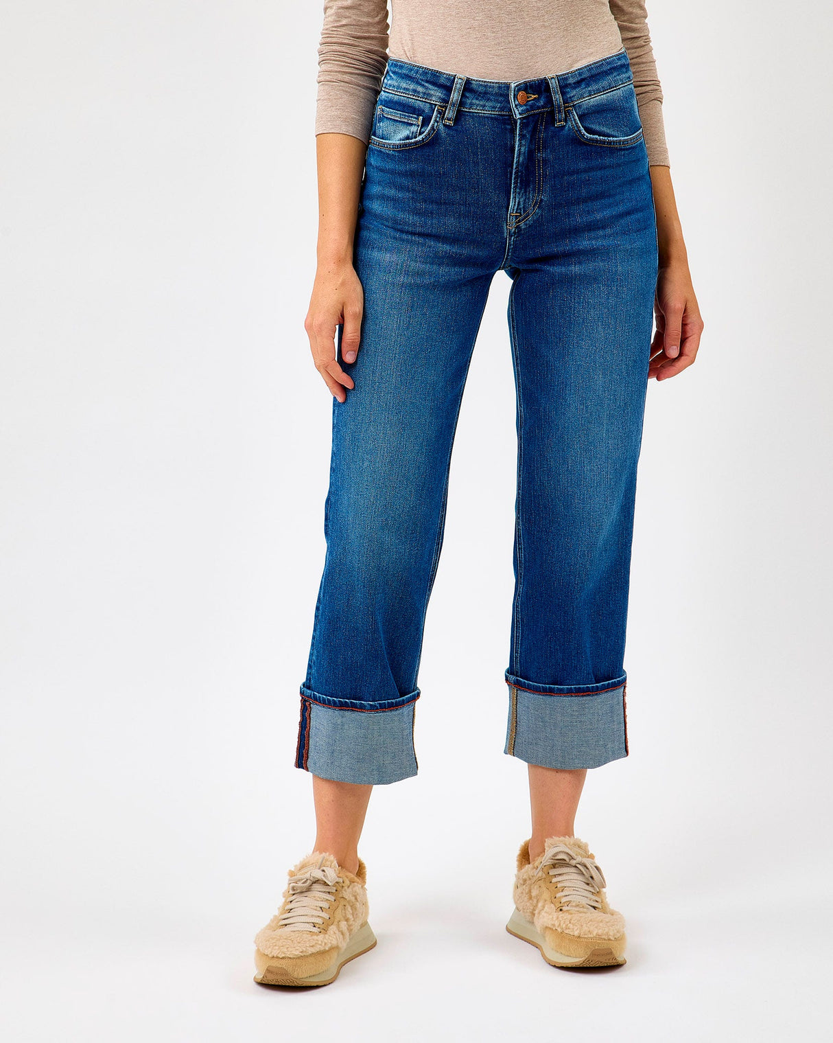 Medium-True-Basic-Wash-Jeans