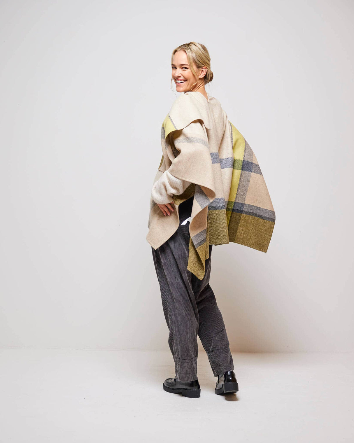 Stone Tigroney Cape