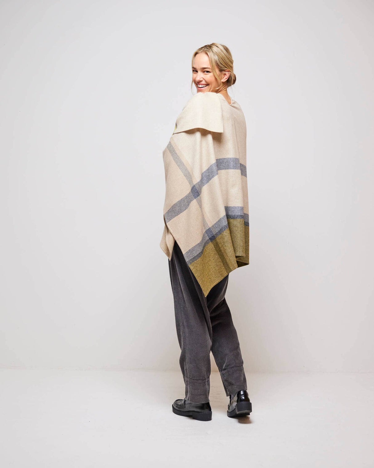 Stone Tigroney Cape