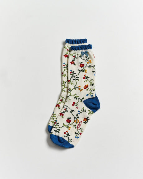 Trailing-Flowers-Ankle-Socks