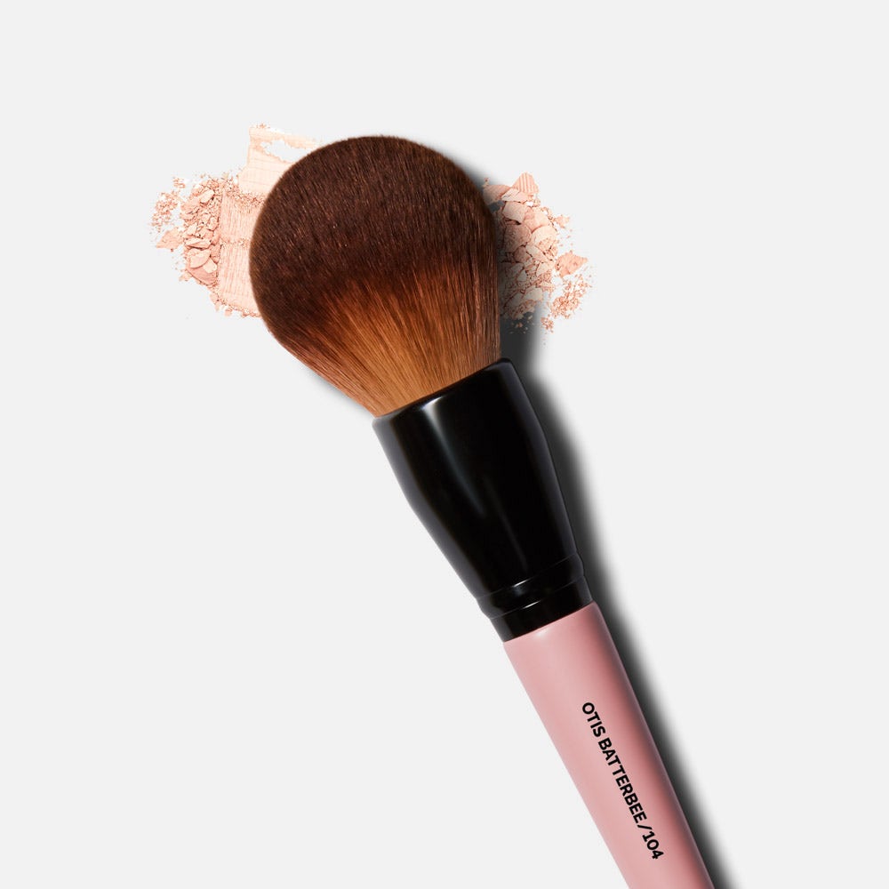 104 Ultimate Bronzer Makeup Brush