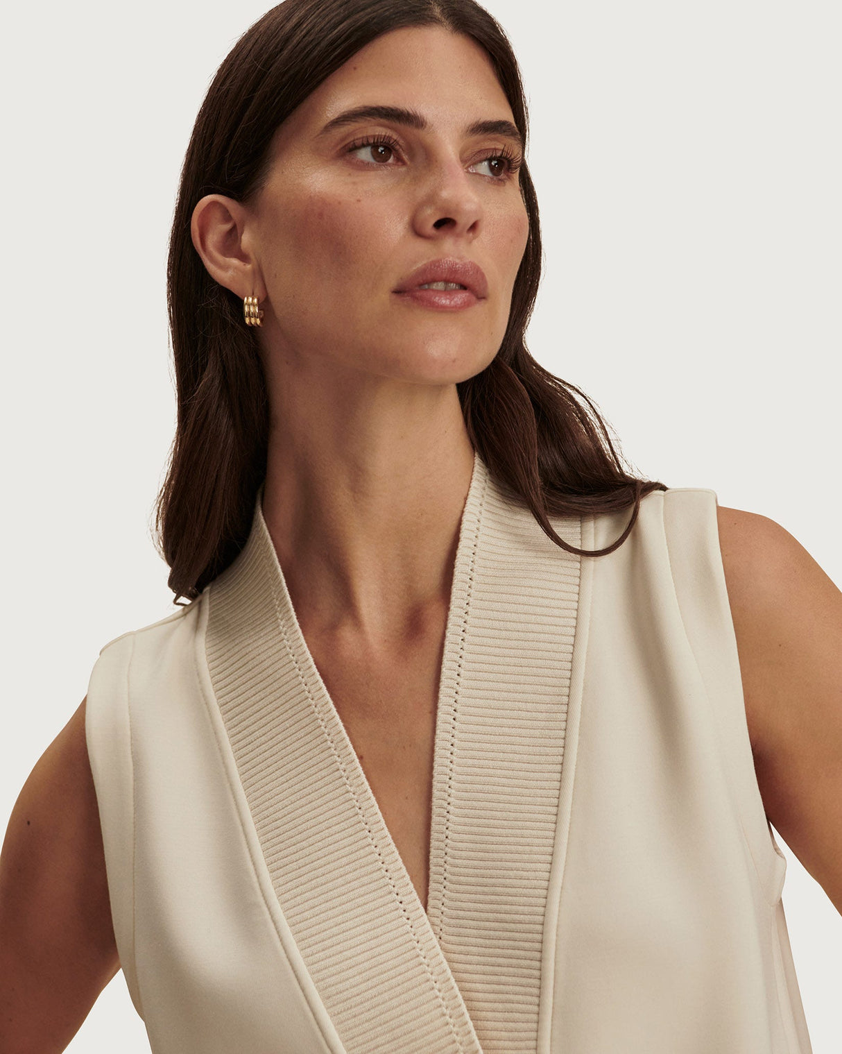 Pristine Frieda V-Neck Tank