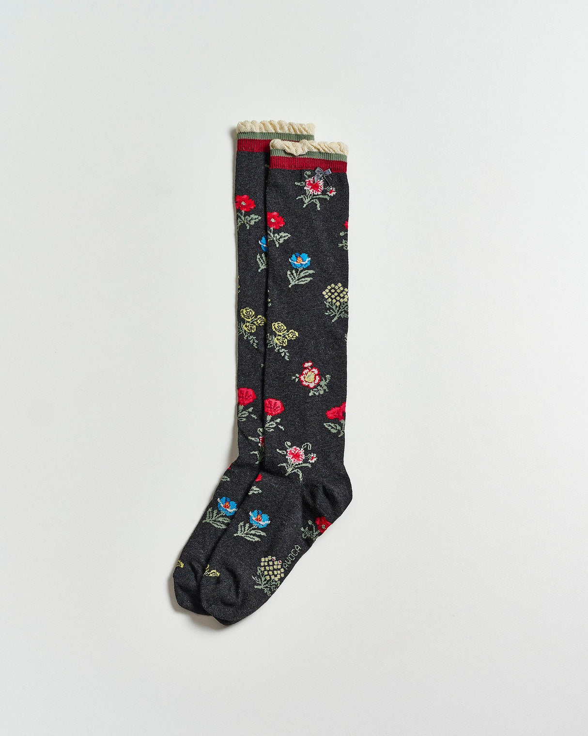 Victoria-Flower-Knee-Socks
