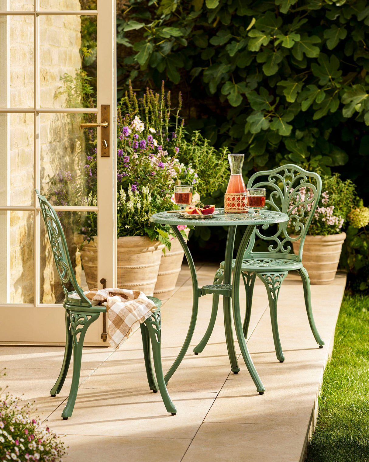 Thistle-Green-Watemoor-Bistro-Aluminium-Chairs-Table-Set