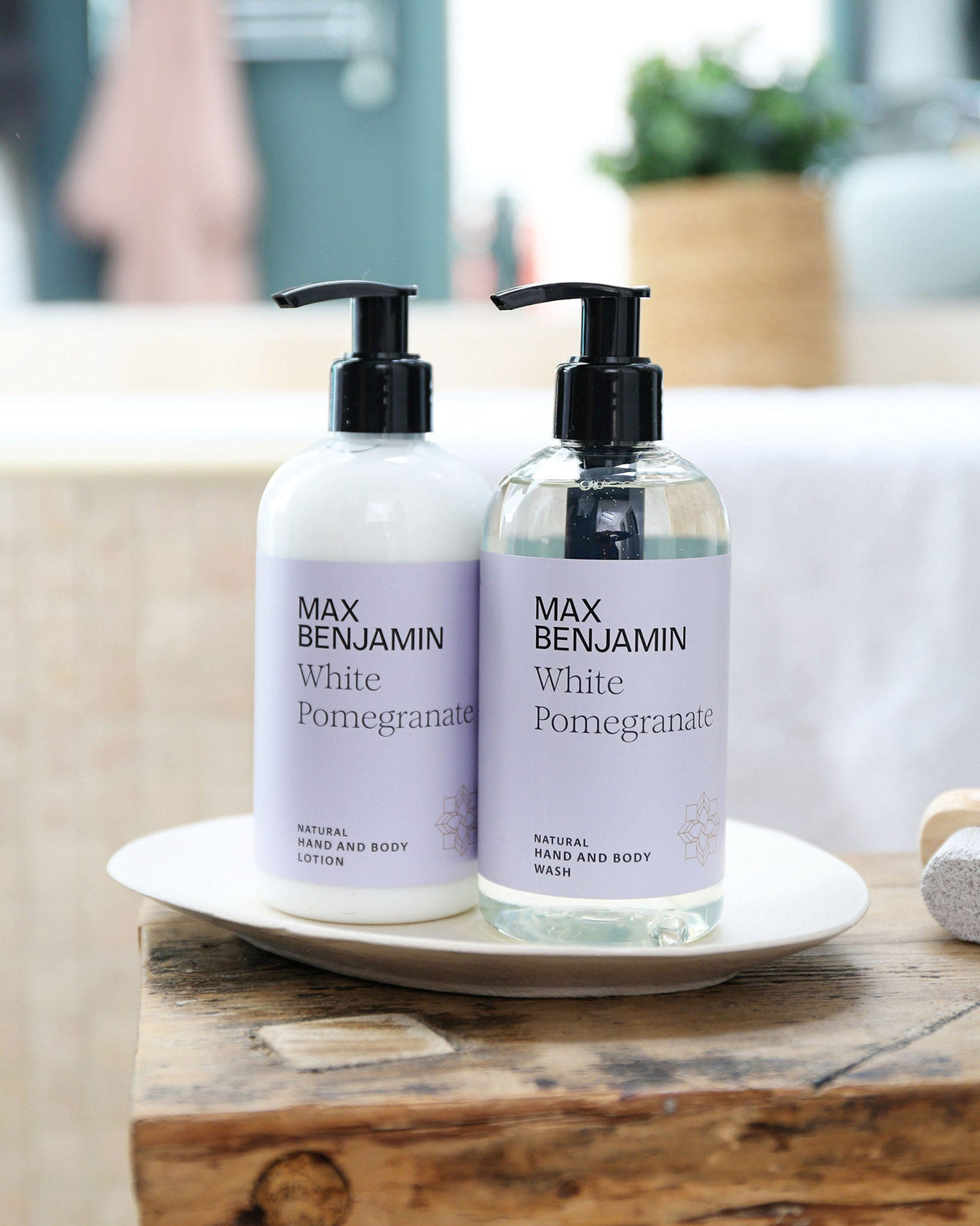White-Pomegranate-Hand-Wash