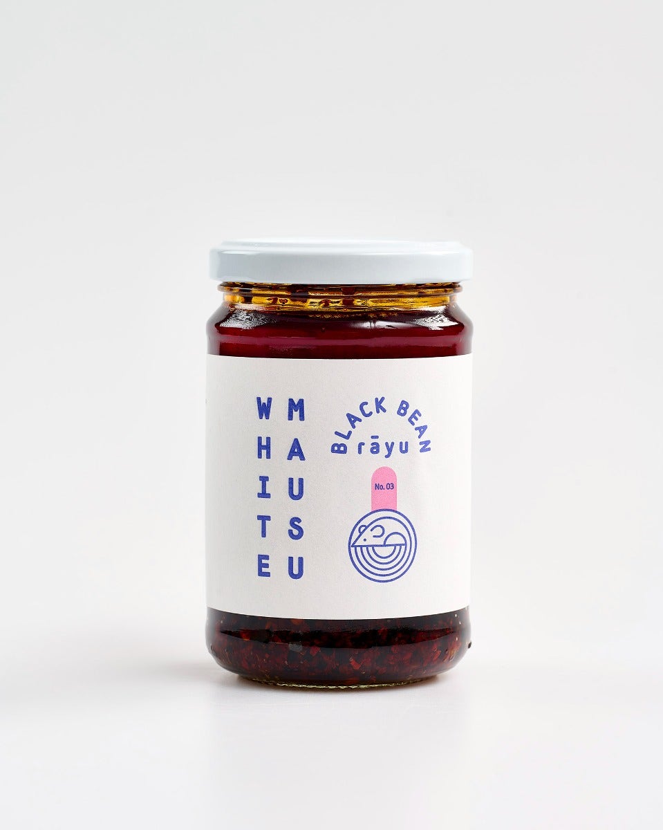 White Mausu Black Bean Rayu
